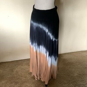 Size medium Three Dots Tie Dye long maxi skirt black white and pumpkin